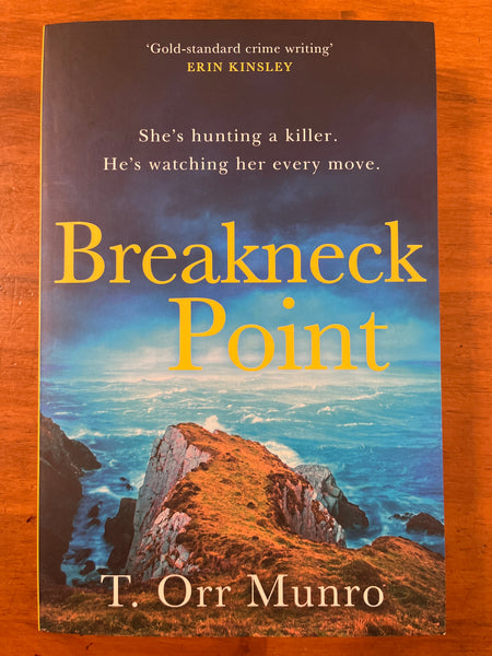 Munro, T Orr - Breakneck Point (Trade Paperback)