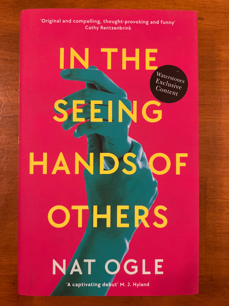 Ogle, Nat - In the Seeing Hands of Others (Hardcover)