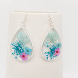MQ Sml Dangles - Queen Anne's Lace & Daffodil Flowers Teardrop