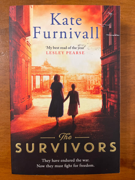 Furnivall, Kate - Survivors (Paperback)