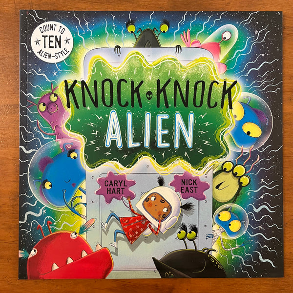 Hart, Caryl - Knock Knock Alien (Paperback)