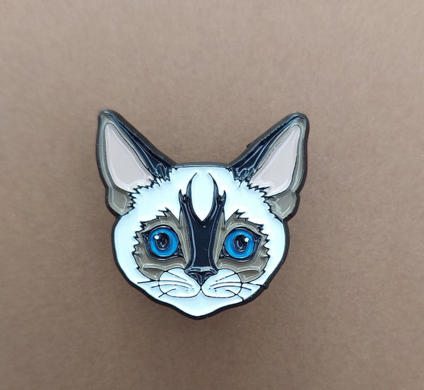 Patch Press Pin - Cat Siamese (black metal)