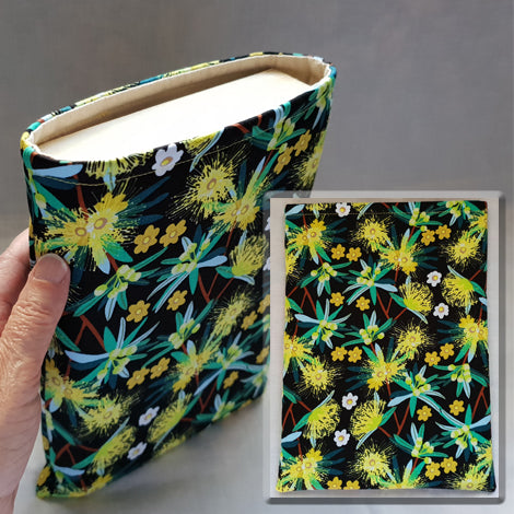 Stitch Shelf Book Sleeve - Little Pycnantha