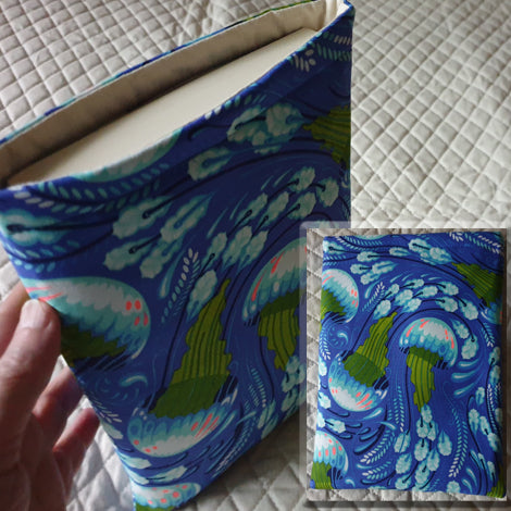Stitch Shelf Book Sleeve - Sea Bloom