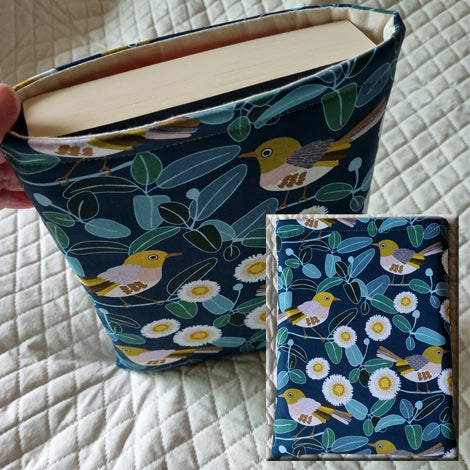 Stitch Shelf Book Sleeve - Silvereye