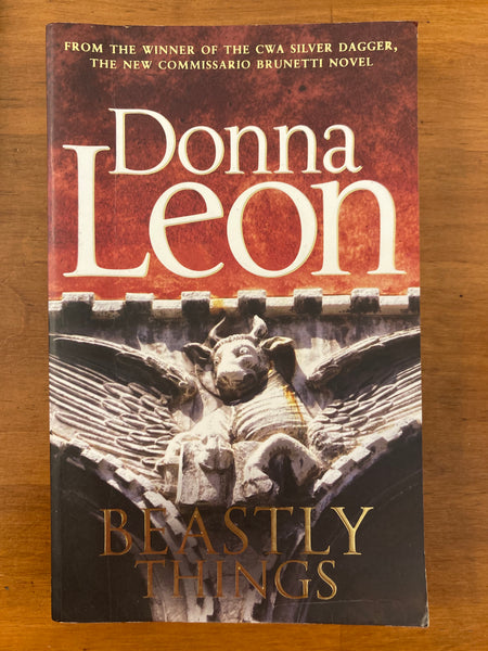 Leon, Donna - Beastly Things (Paperback)