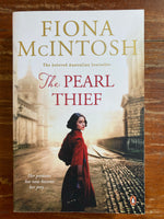 McIntosh, Fiona - Pearl Thief (Paperback)