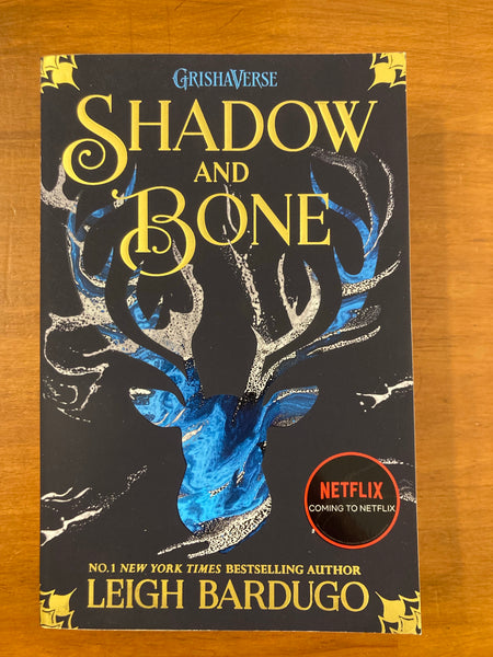 Bardugo, Leigh - Shadow and Bone (Paperback)