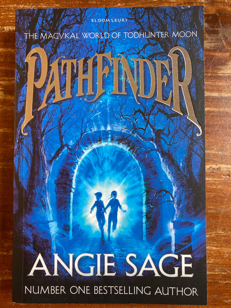 Sage, Angie - Todhunter Moon 01 Pathfinder (Paperback)
