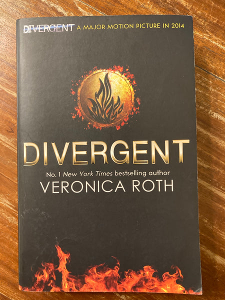 Roth, Veronica - Divergent (Paperback)