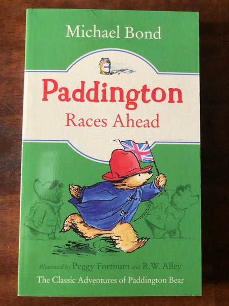 Bond, Michael - Classic Adventures - Paddington Bear 13 (Paperback)