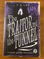 Lee, YS - Traitor and the Tunnel (Paperback)