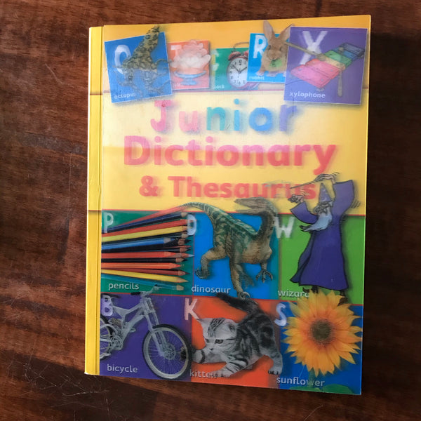 Miles Kelly - Junior Dictionary and Thesaurus (Paperback)