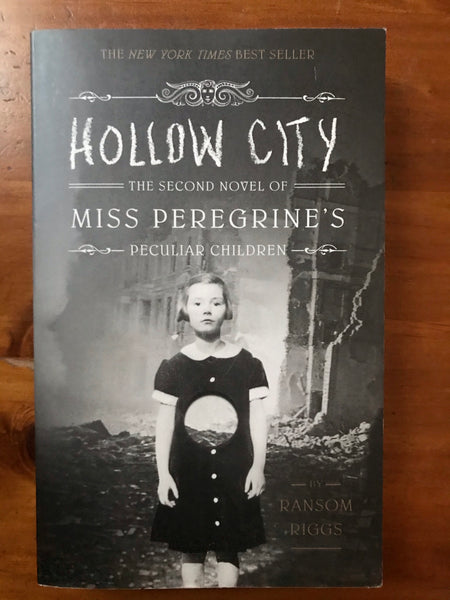 Riggs, Ransom - Miss Peregrine's Peculiar Children 02 Hollow City (Paperback)