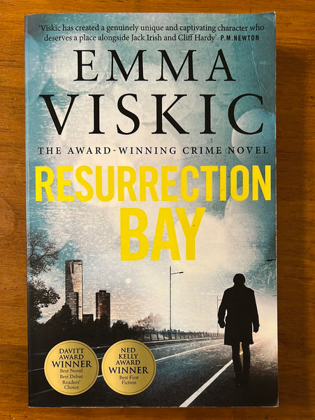 Viskic, Emma - Resurrection Bay (Paperback)