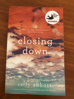 Abbott, Sally - Closing Down (Trade Paperback)