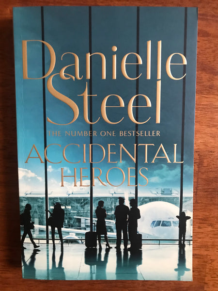 Steel, Danielle - Accidental Heroes (Trade Paperback)