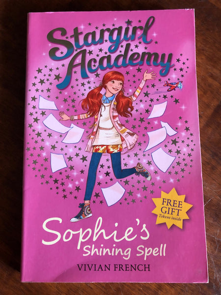 French, Vivian - Stargirl Academy 03 Sophie's Shining Spell (Paperback)
